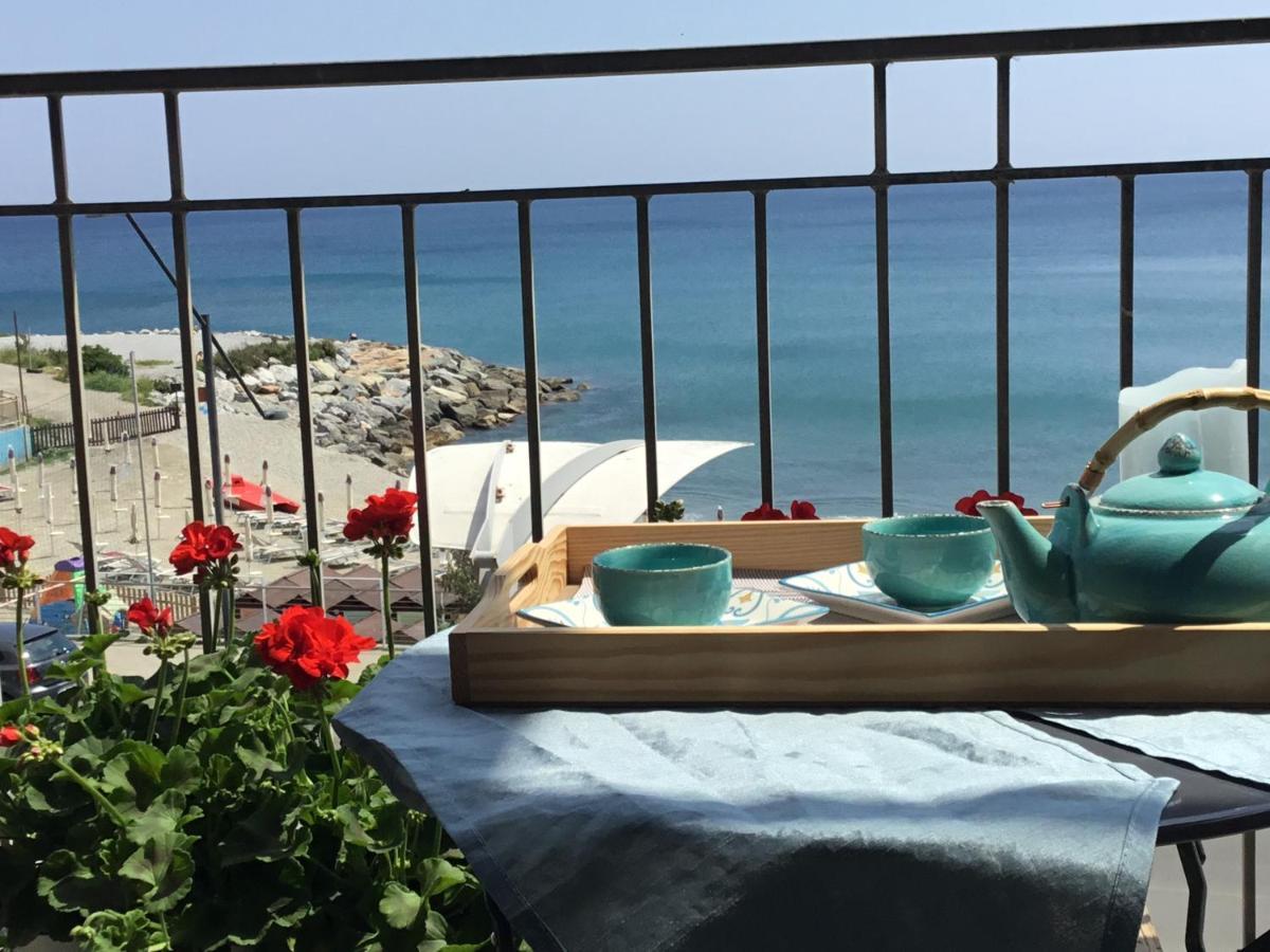 Tramonto Sul Mare - Sea Suite 萨沃纳 外观 照片