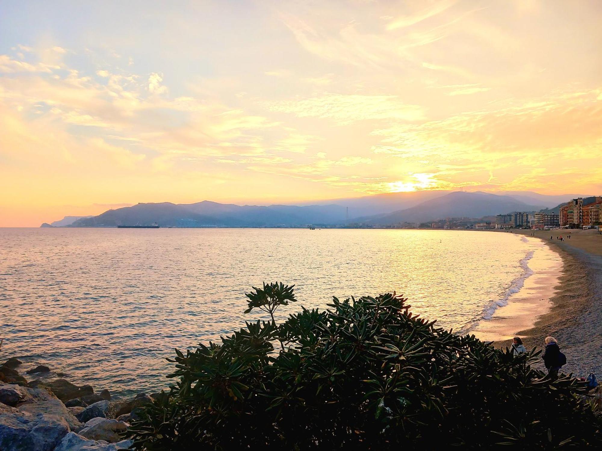Tramonto Sul Mare - Sea Suite 萨沃纳 外观 照片