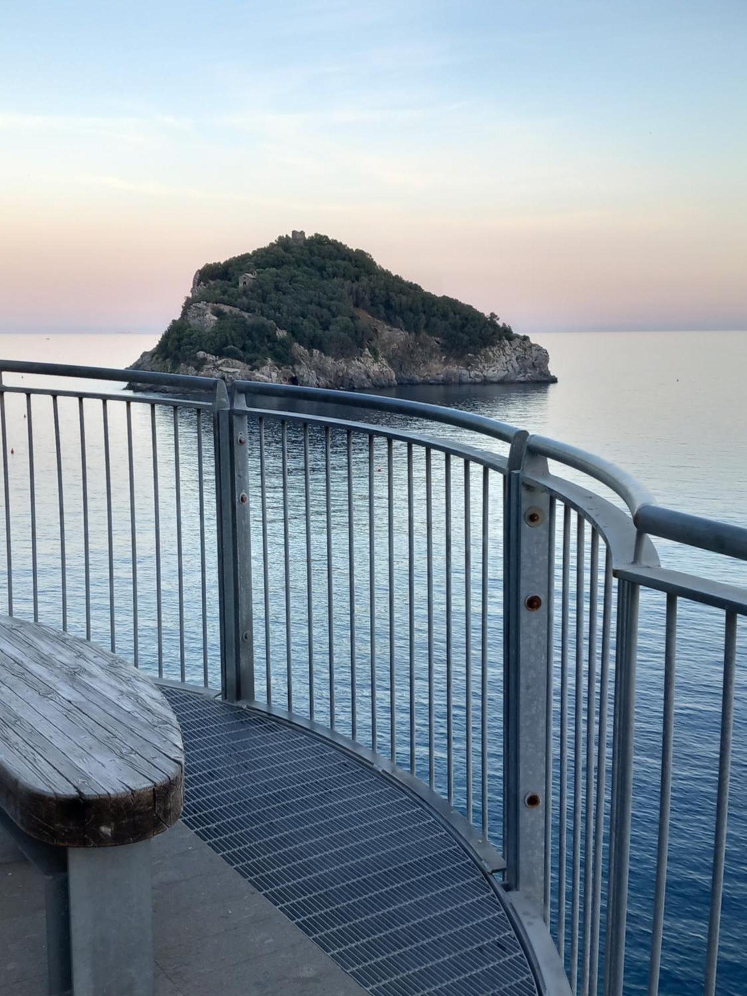 Tramonto Sul Mare - Sea Suite 萨沃纳 外观 照片
